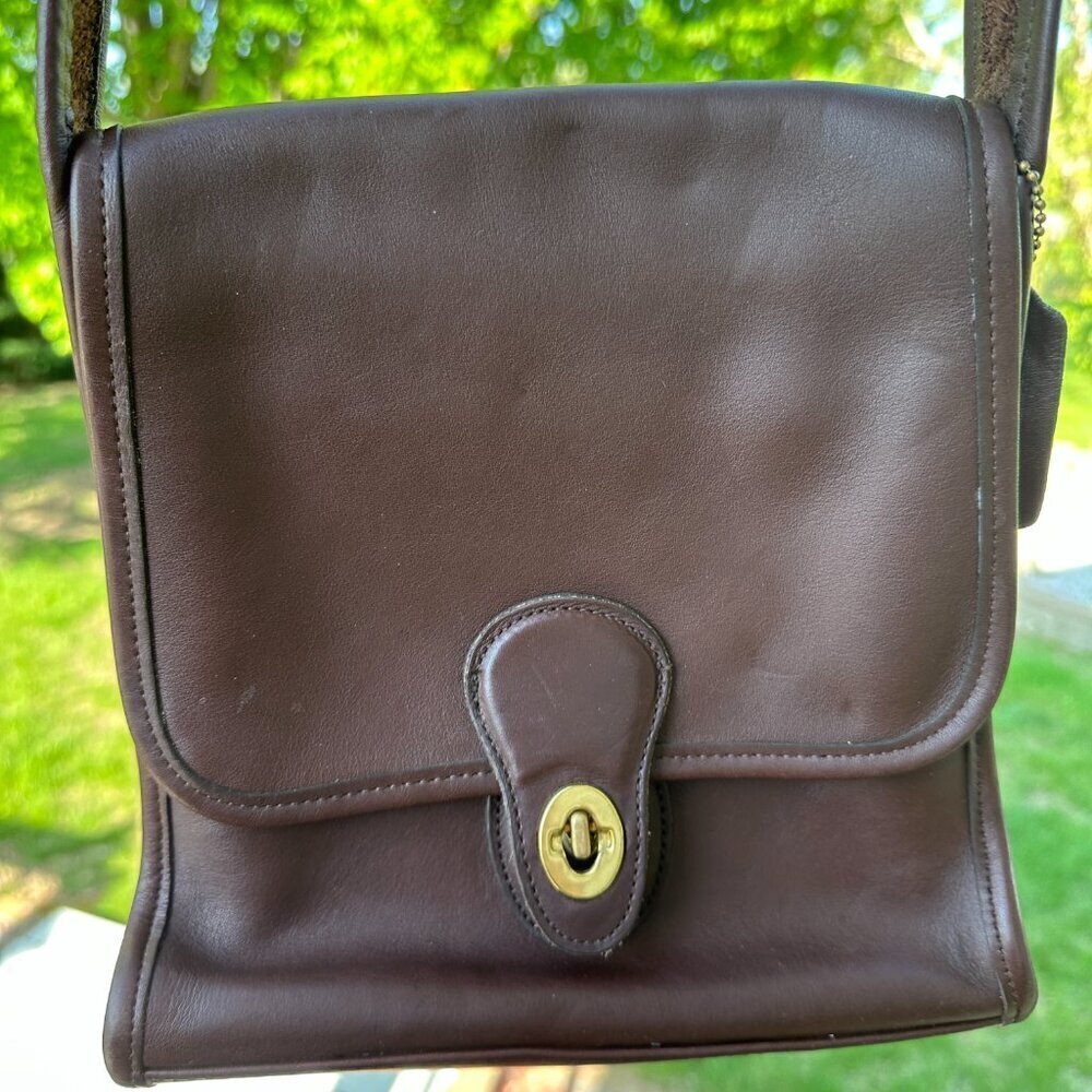 Vintage Coach Shelburne Bag 9038 Brown Color, Excellent Condition - Picture 2 of 15